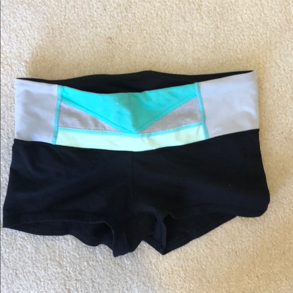 Lululemon reversible Wunder Under 2”